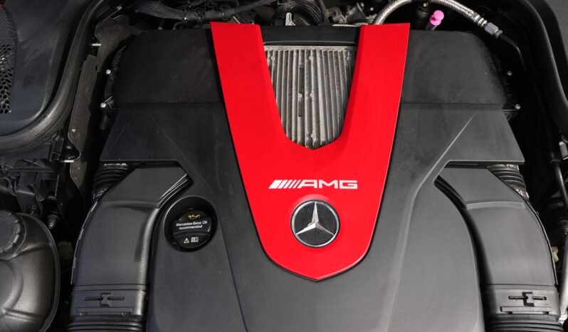 
								Mercedes E43 AMG full									