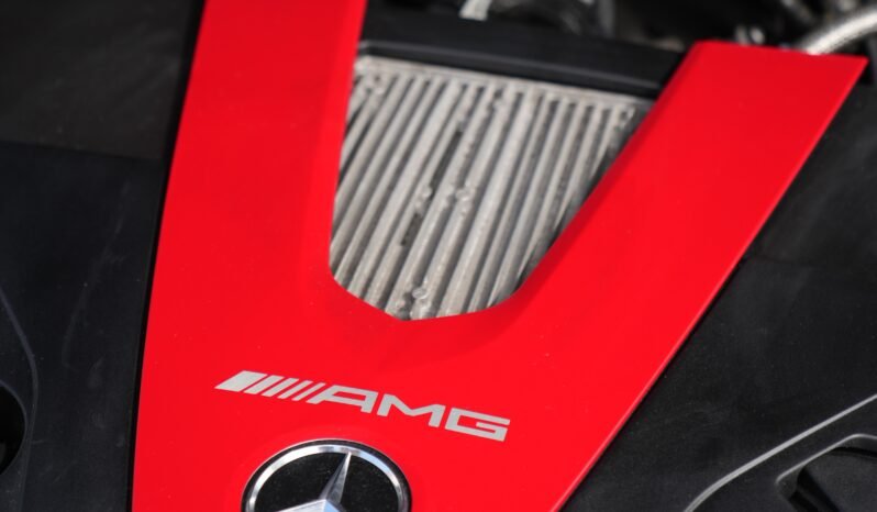 
								Mercedes E43 AMG full									