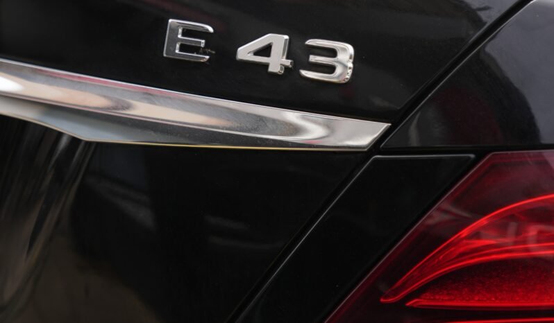 
								Mercedes E43 AMG full									