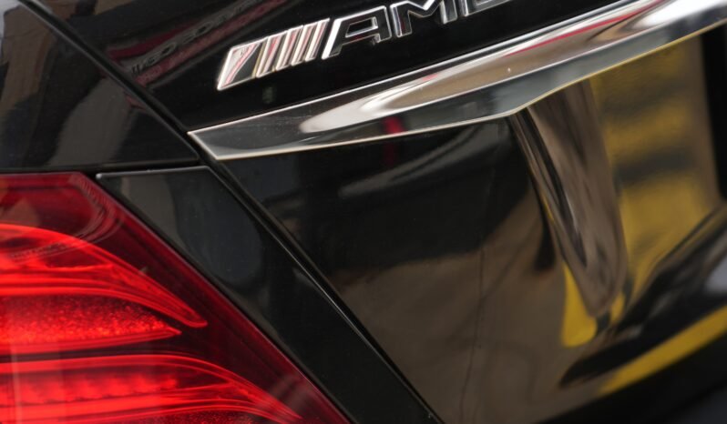 
								Mercedes E43 AMG full									