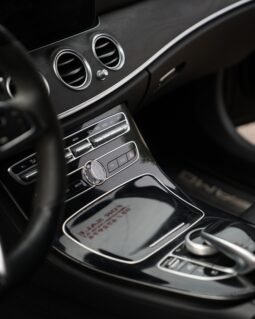 
										Mercedes E43 AMG full									