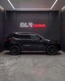 
										Jeep Grand Cherokee full									