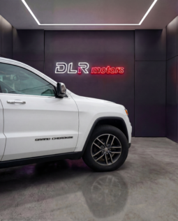 
										Jeep Grand Cherokee Limited full									