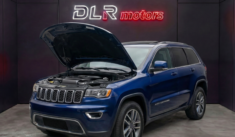 
								Jeep Grand Cherokee Navy full									