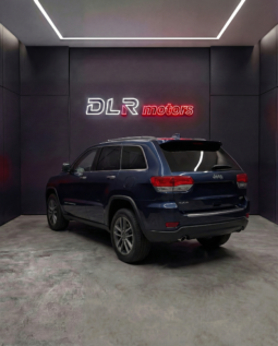 
										Jeep Grand Cherokee Navy full									