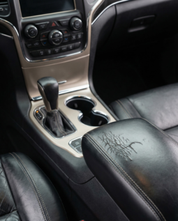 
										Jeep Grand Cherokee Navy full									